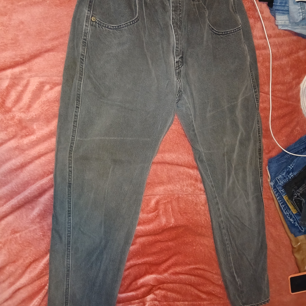 Brittania Gray Straight Leg Women’s Jeans